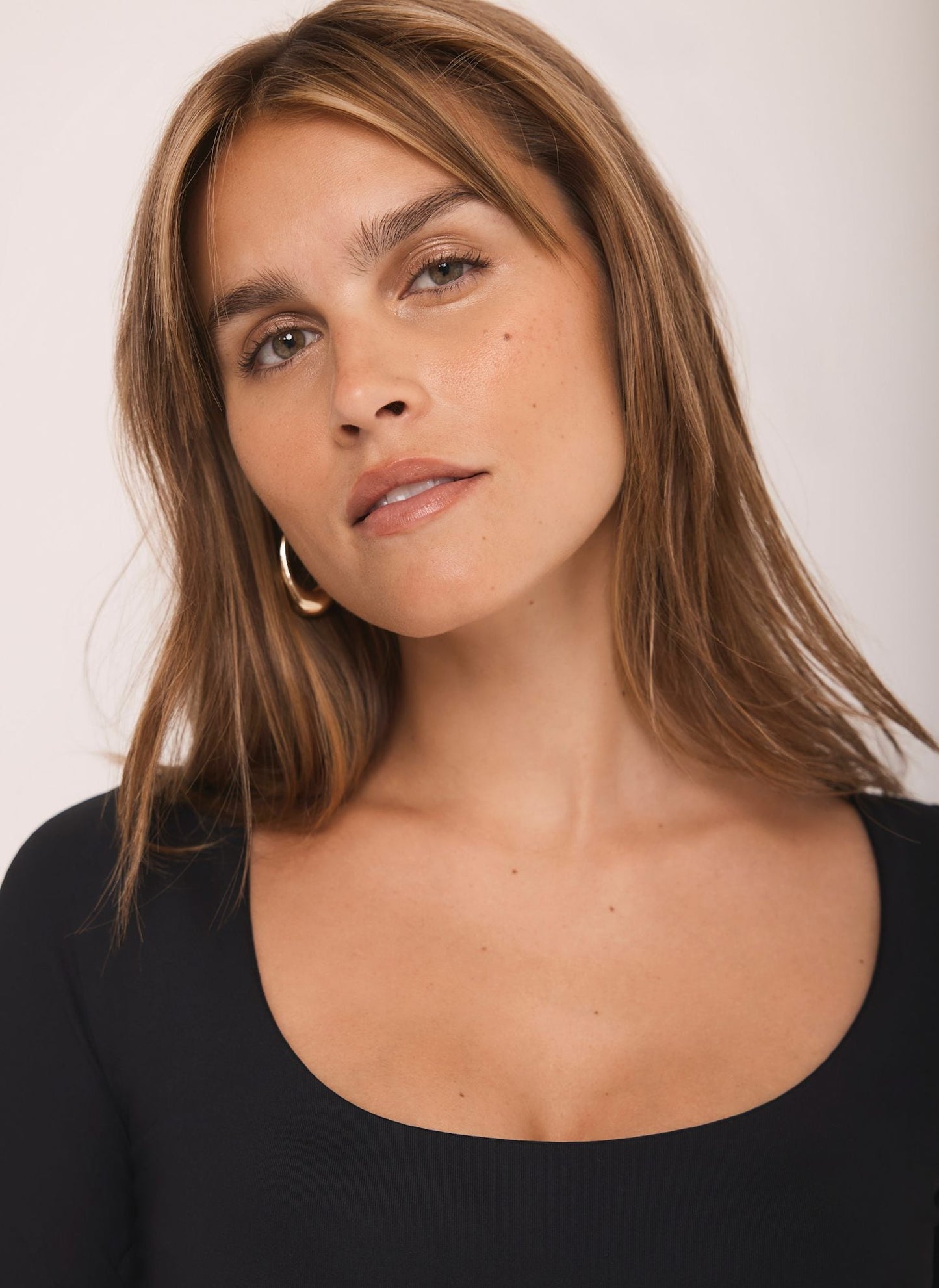 Black Scoop Neck Long Sleeve Top