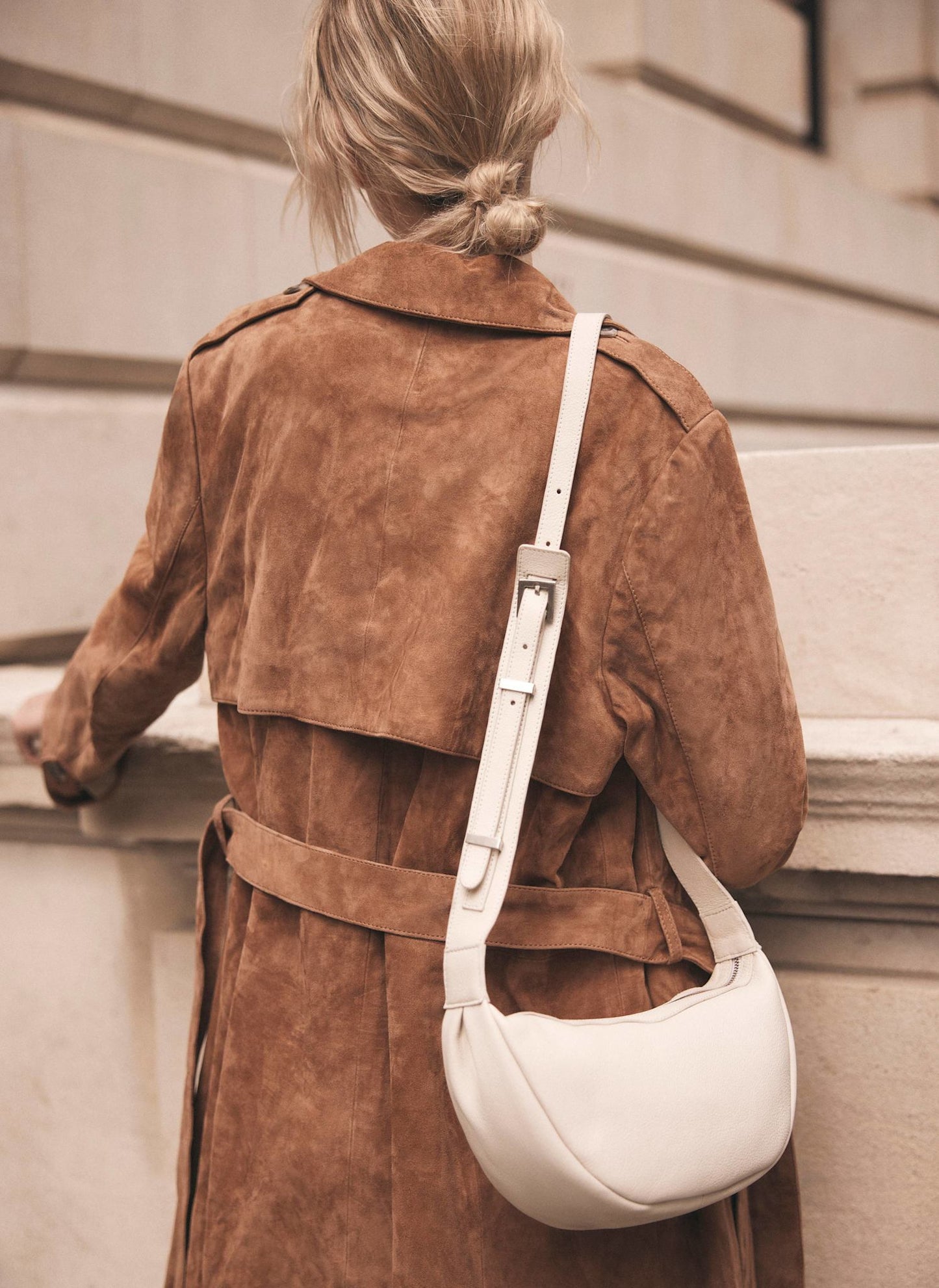 Dolly White Leather Scoop Sling Bag