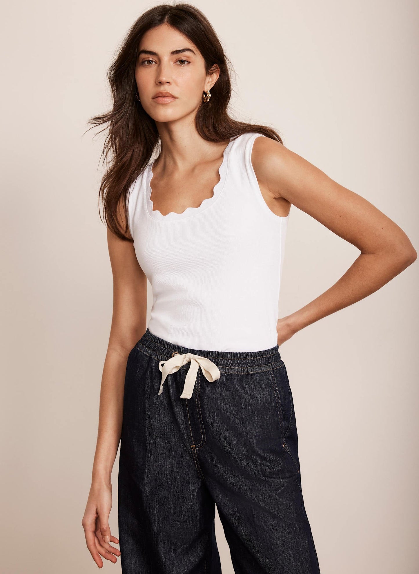 White Scallop Trim Vest Top