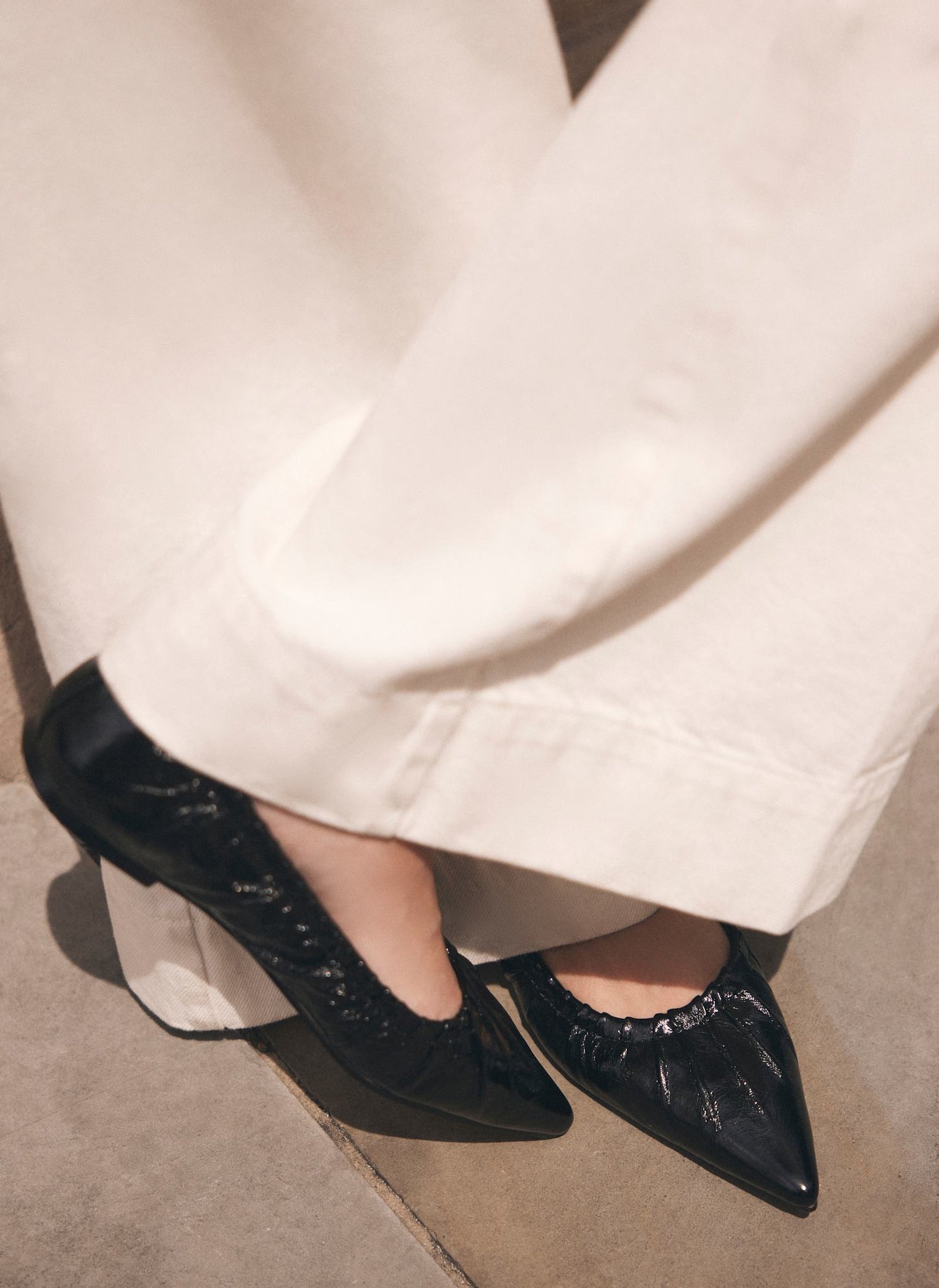 Arella Black Leather Flat Pumps