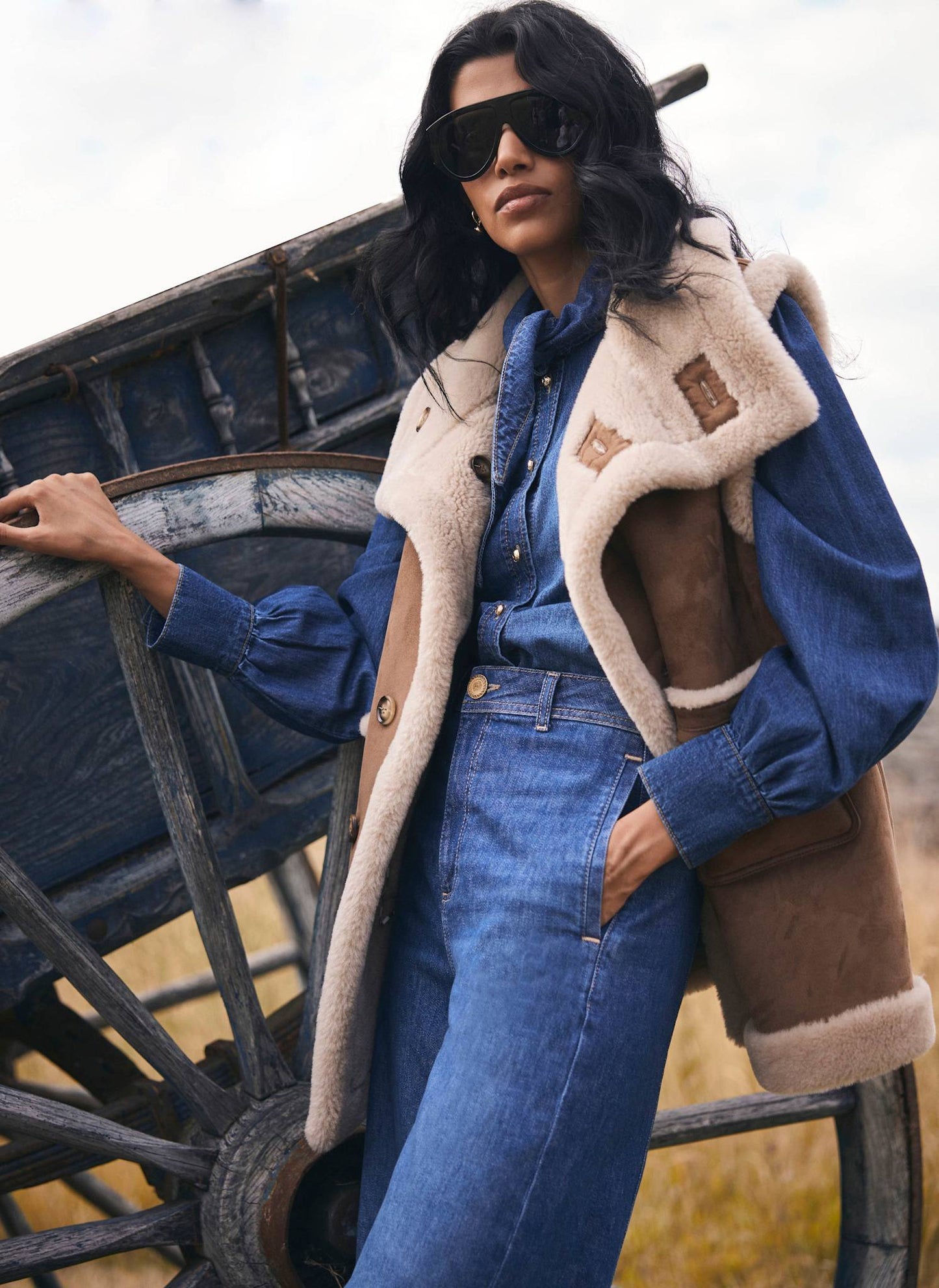 Tan Bonded High Neck Reversible Gilet