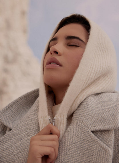 Cream Ribbed Knitted Hood