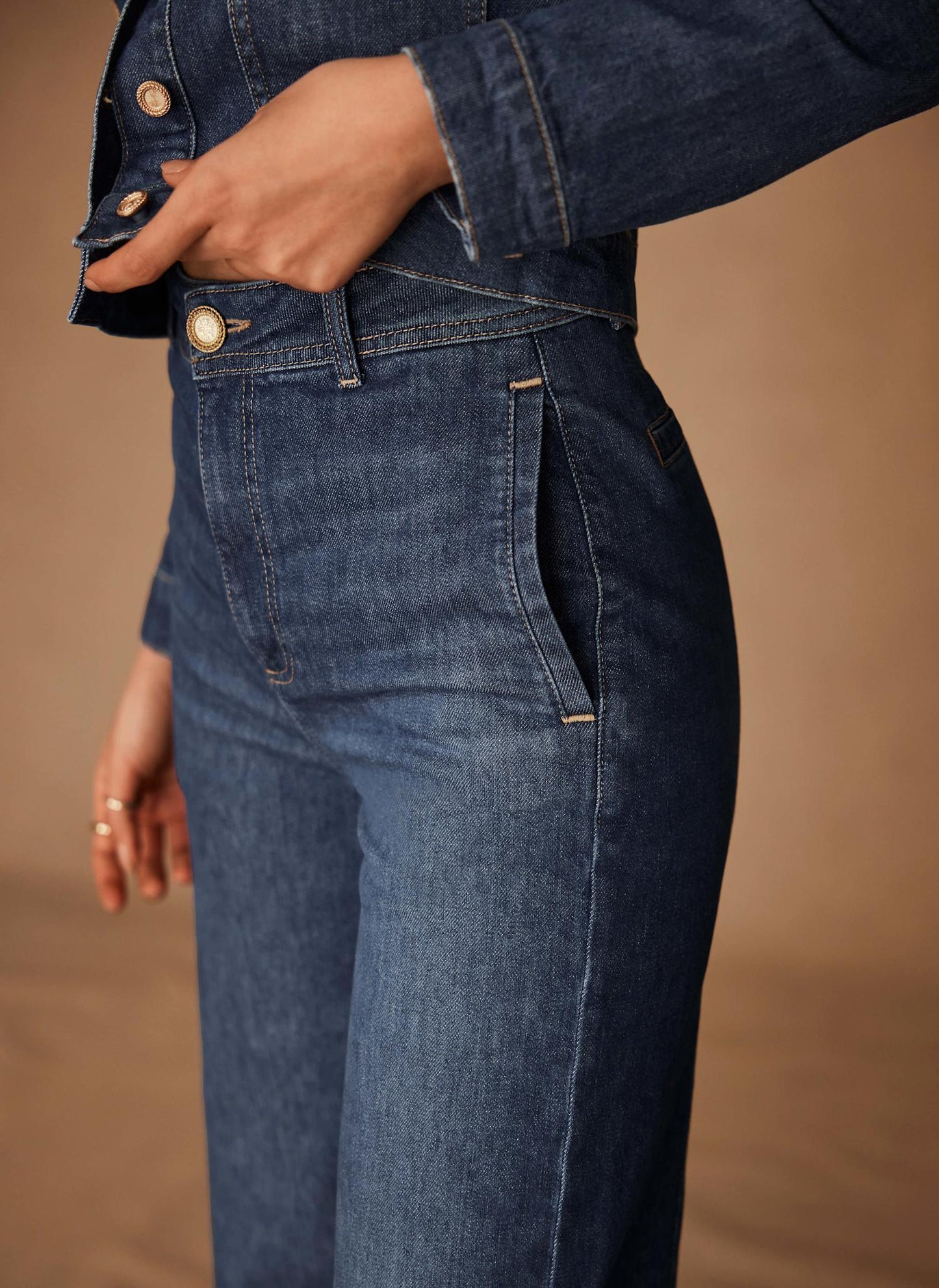 Indigo Wash Wide Jeans
