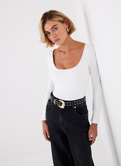 White Scoop Neck Long Sleeve Top