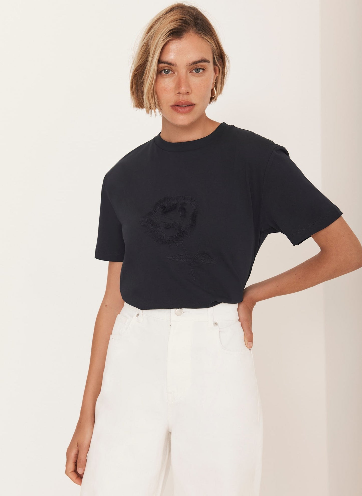 Navy Rose Motif T-Shirt