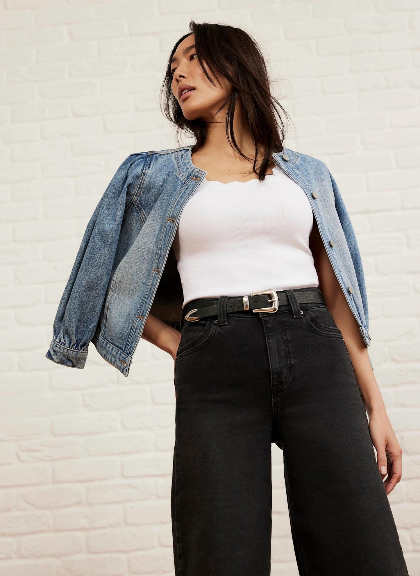 Washed Black Cropped Wide Jeans