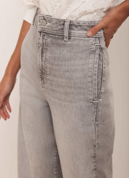Washed Grey Wide Jeans